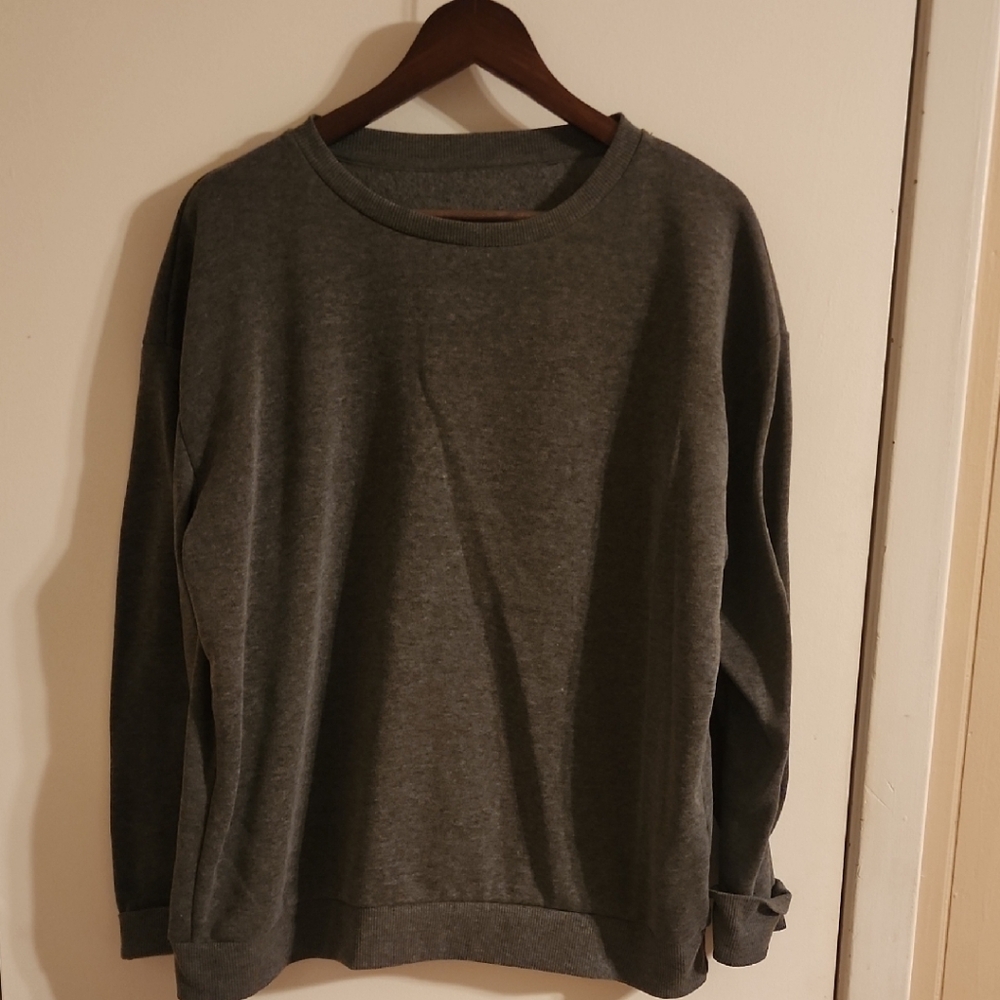 Source Unknown Gray Crewneck Sweater Relaxed Fit